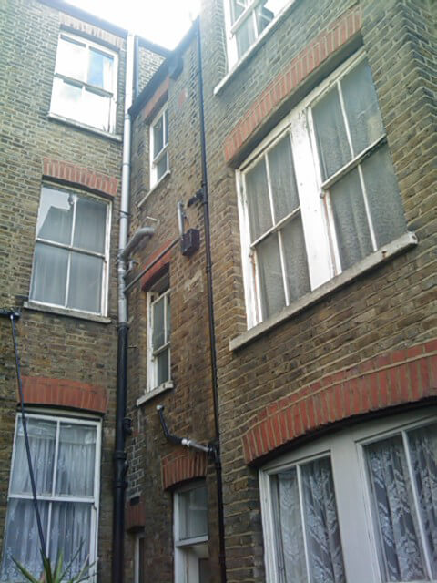 The reliable window cleaning contractor in the area around HVWR X3 Wood Green, London