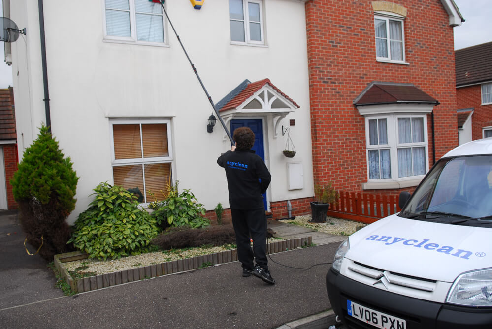 Regular house window cleaning in Raynes Park