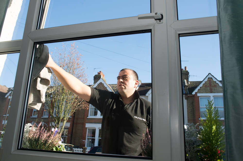 Hassle-free window polishing in the FQVF 59 London area