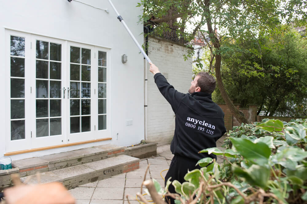 Reach and wash window cleaning for your Tulse Hill house