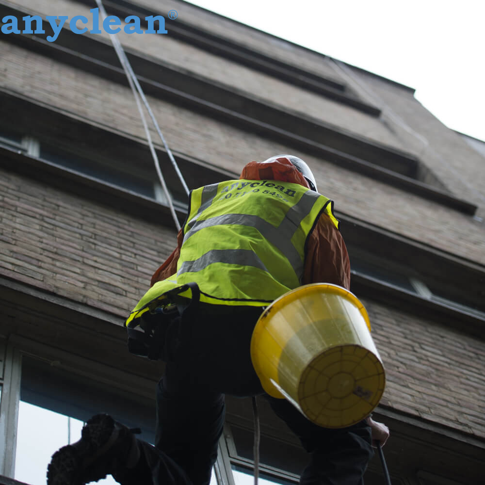 Top-level window cleaning experts near H2FH+MM London, United Kingdom