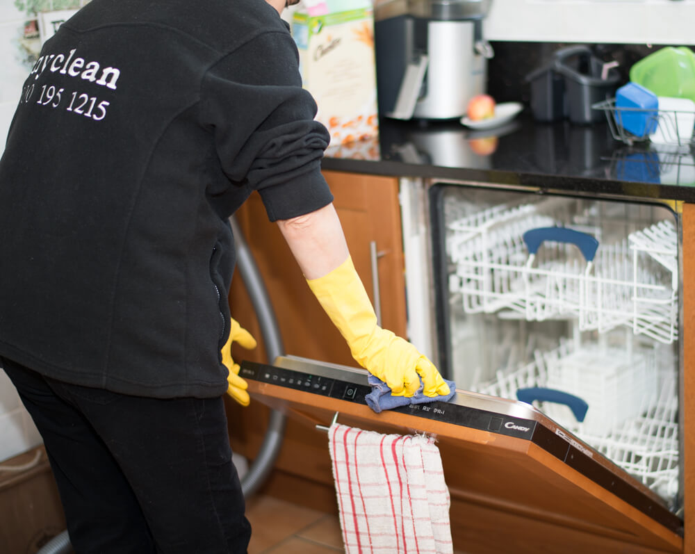 cleaning_crews_wood_green The ultimate hassle-free housekeeping for your Wood Green home