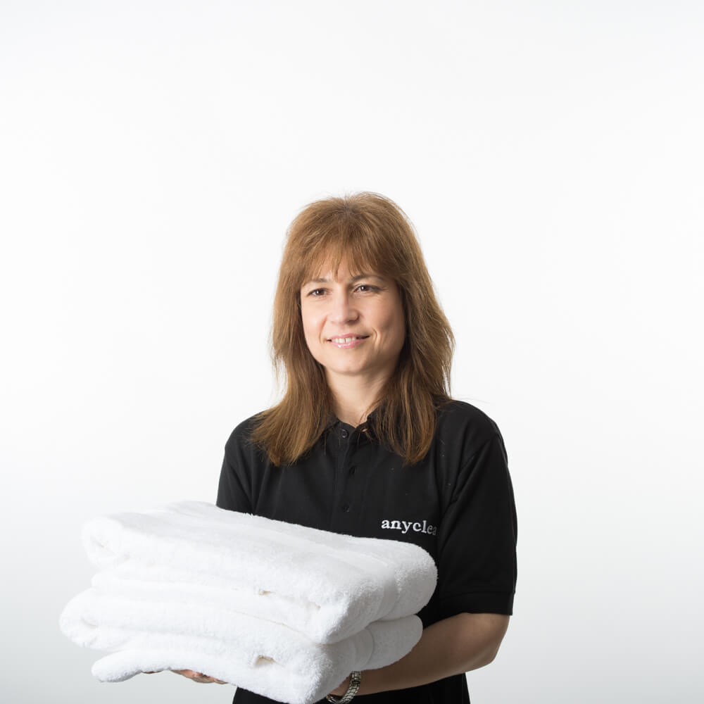 housemaids-in-golders-green-538 Fully insured house cleaners in the area of HQ8X VM London