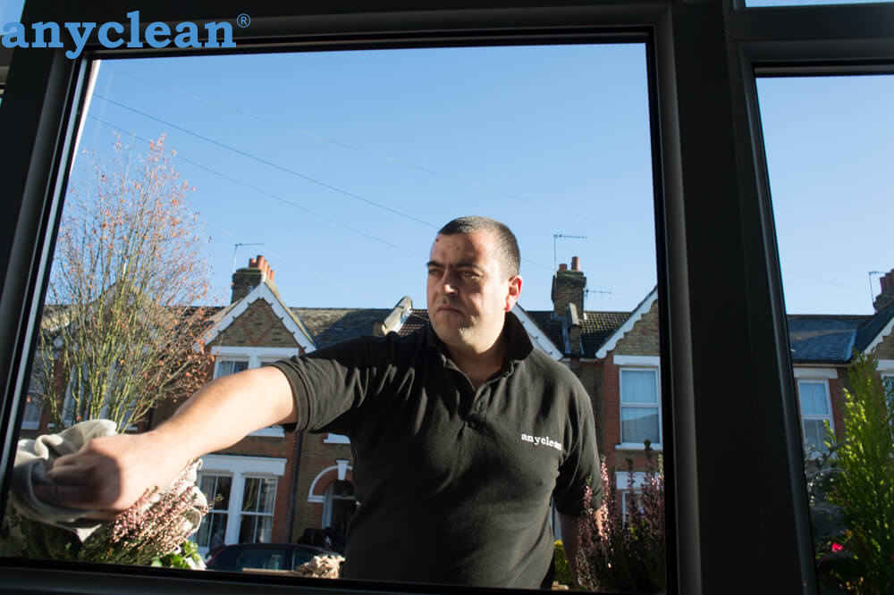 window-polishing-golders-green-327 Hassle-free glass polishing for your Golders Green home